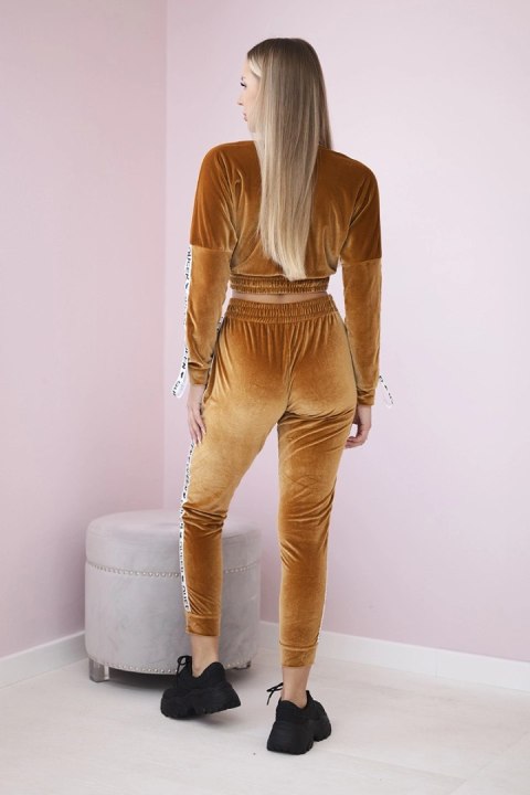 Komplet welurowy z napisem Queen camelowy Komplet welurowy z napisem Queen camelowy