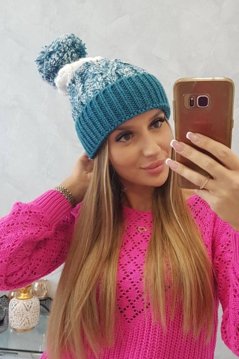 Czapka damska z pomponem Abigail K326 morski+ecru Czapka damska z pomponem Abigail K326 morski+ecru