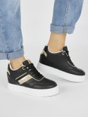 Czarne sneakersy z ukrytą koturną - 38