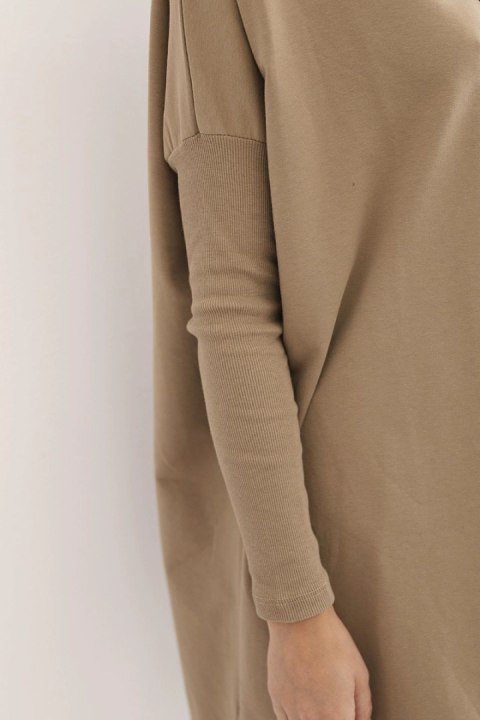 Bluza oversize z asymetrycznymi bokami camelowa uniwersalny