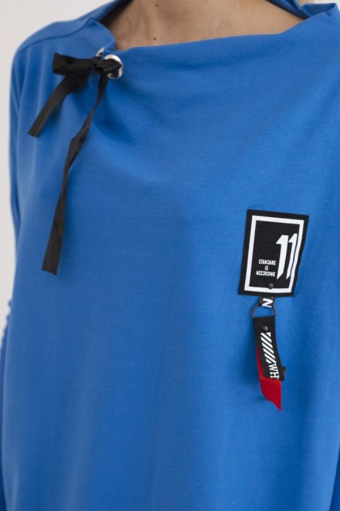 Bluza oversize z asymetrycznymi bokami chabrowa uniwersalny