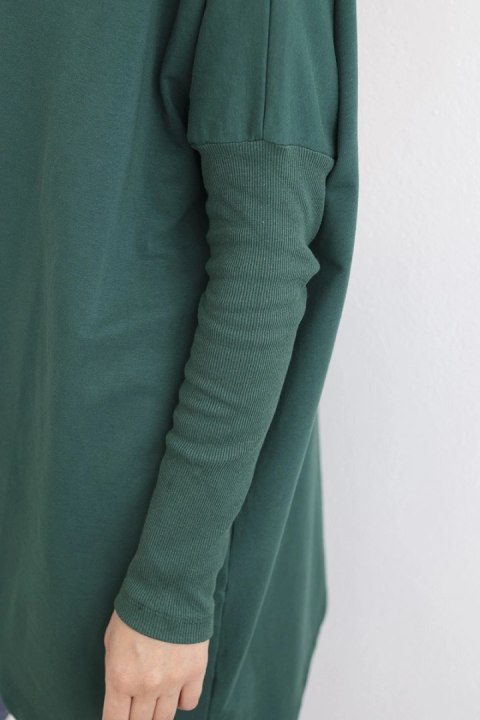 Bluza oversize z asymetrycznymi bokami ciemno zielona uniwersalny