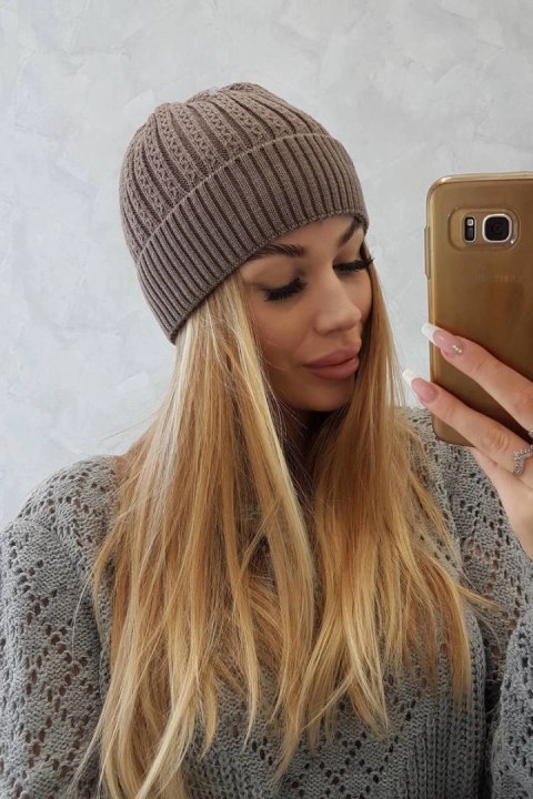 Czapka cienka Weronika K249 cappuccino uniwersalny
