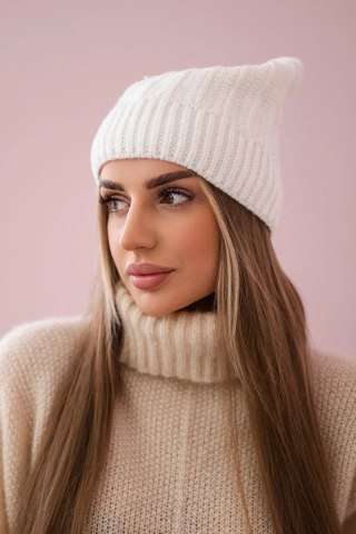 Czapka z polarem Anna K238 ecru uniwersalny