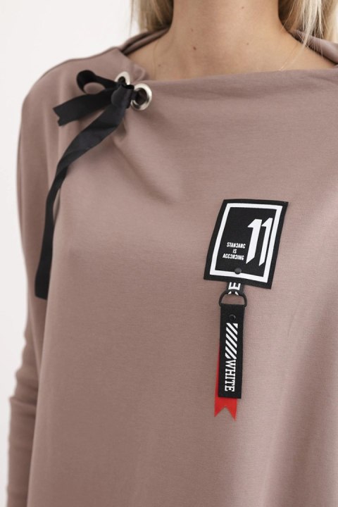 Bluza oversize z asymetrycznymi bokami mocca uniwersalny