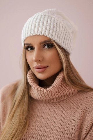Czapka damska Ingrid K371 biała uniwersalny