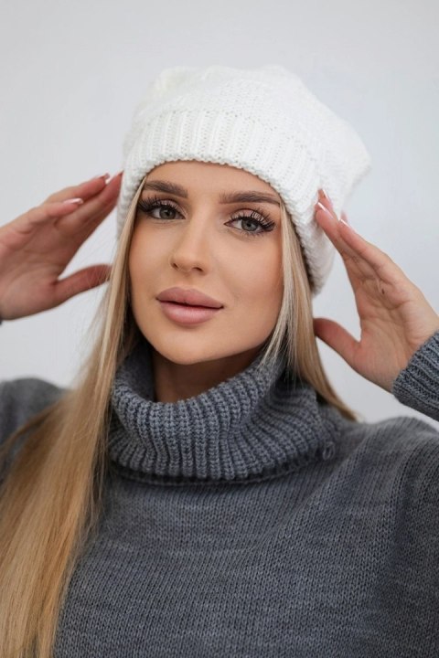 Czapka damska Nastia K373 biała uniwersalny