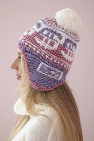 Czapka damska z pomponem Rosa K368 fioletowy+biały+ciemny różowy uniwersalny