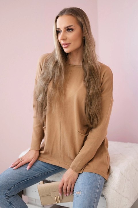 Sweter z kieszeniami z przodu camelowy uniwersalny