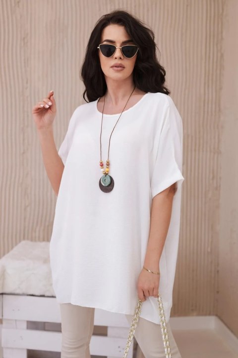Bluzka oversize z wisiorkiem ecru uniwersalny Bluzka oversize z wisiorkiem ecru uniwersalny