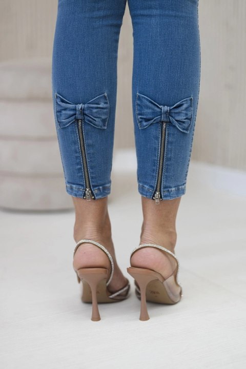 Spodnie jeansowe z kokardką S Spodnie jeansowe z kokardką S