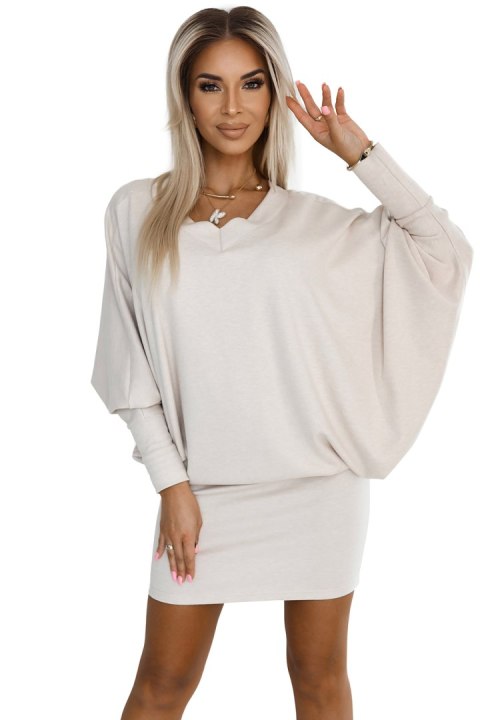 402-7 Sweterkowa ciepła sukienka nietoperz z dekoltem - beżowa - 2XL/3XL 402-7 Sweterkowa ciepła sukienka nietoperz z dekoltem - beżowa - 2XL/3XL