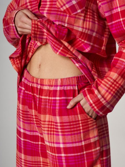 Piżama LNS 433 B22 Kolor(koralowy-krata) Rozmiar(4XL) Piżama LNS 433 B22 Kolor(koralowy-krata) Rozmiar(4XL)