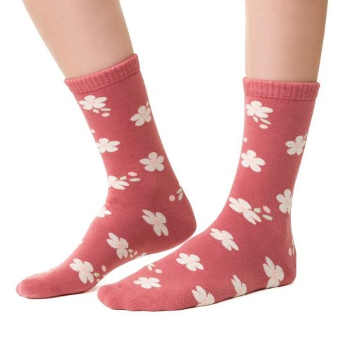 SKARPETY DAMSKIE FROTTE 123 38-40 różowy/kwiatki 067 SKARPETY DAMSKIE FROTTE 123 38-40 różowy/kwiatki 067