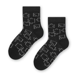 SKARPETY DZIECIĘCE RODZINNE 084 26-28 015 czarny/puzzle