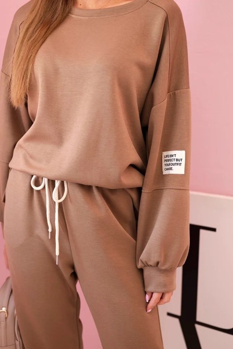Komplet bluza + spodnie masełko camelowy uniwersalny Komplet bluza + spodnie masełko camelowy uniwersalny