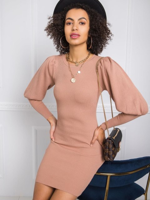 Sukienka EM-SK-PL3850.66P jasny brązowy one size XS/S Sukienka EM-SK-PL3850.66P jasny brązowy one size XS/S