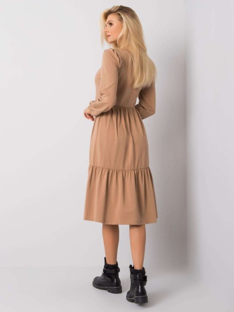 Sukienka RV-SK-5832.18X camelowy XL Sukienka RV-SK-5832.18X camelowy XL