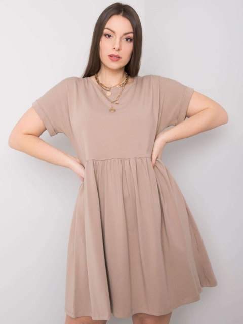 Sukienka RV-SK-6292.09P ciemny bezowy 3XL Sukienka RV-SK-6292.09P ciemny bezowy 3XL