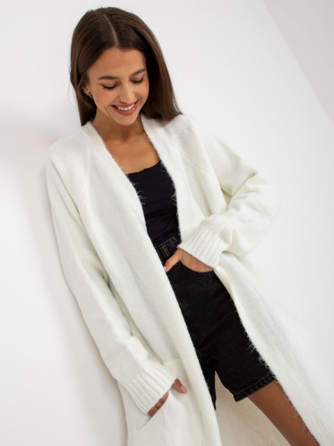 Sweter LC-SW-0344.27P ecru Sweter LC-SW-0344.27P ecru
