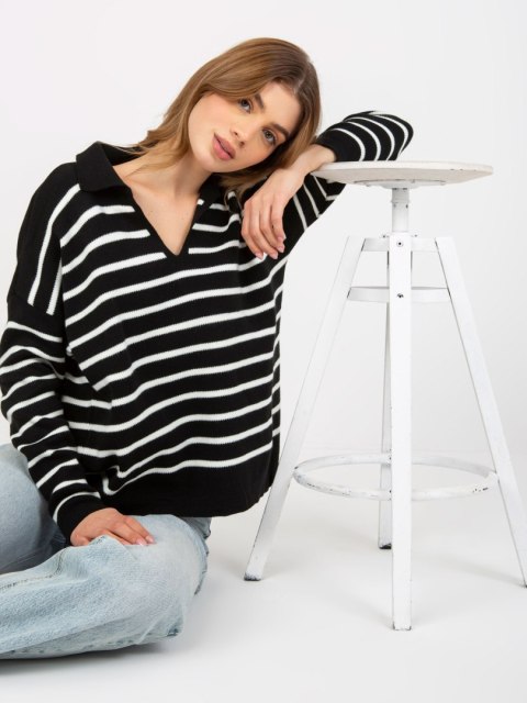 Sweter TO-SW-1711-3.15 czarno-biały Sweter TO-SW-1711-3.15 czarno-biały