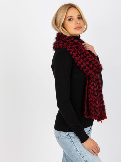 Szalik AT-SZ-3710.88 czarno-czerwony Szalik AT-SZ-3710.88 czarno-czerwony