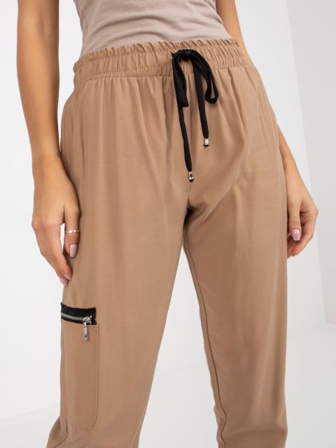 Spodnie CHA-SP-2022.18 ciemny bezowy L/XL Spodnie CHA-SP-2022.18 ciemny bezowy L/XL