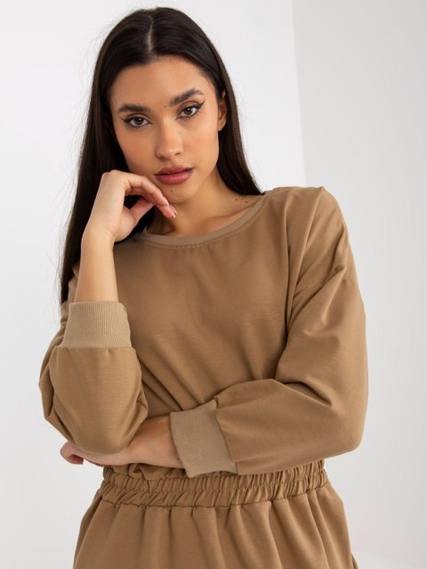 Sukienka EM-SK-HS-21-487.41 ciemny bezowy S Sukienka EM-SK-HS-21-487.41 ciemny bezowy S