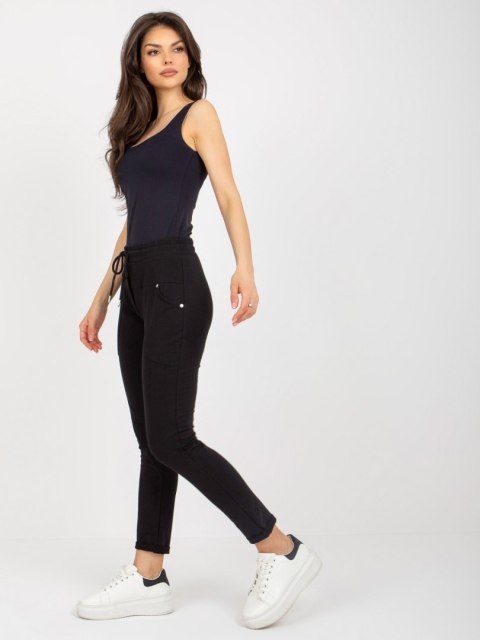 Spodnie dresowe RV-DR-8696.20 czarny L/XL Spodnie dresowe RV-DR-8696.20 czarny L/XL