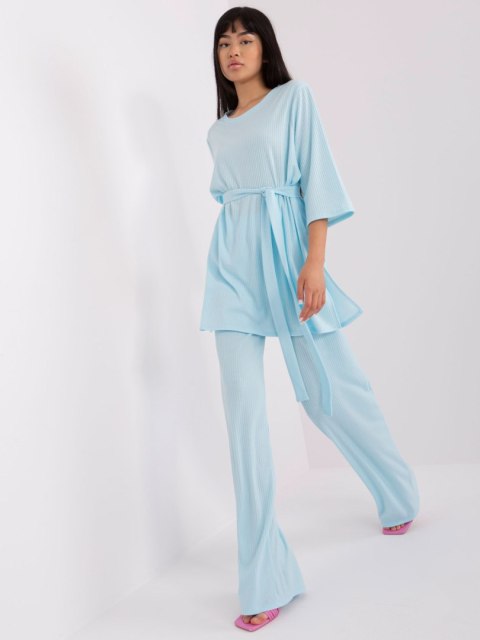 Komplet LK-KMPL-509389.28P jasny niebieski L/XL