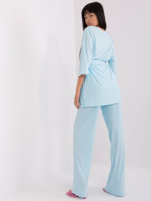 Komplet LK-KMPL-509389.28P jasny niebieski L/XL