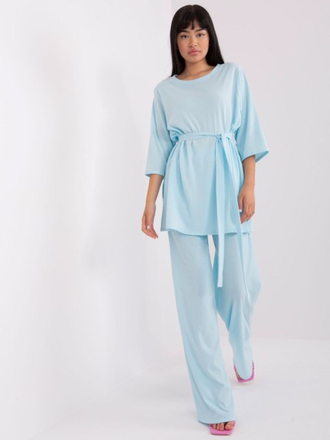 Komplet LK-KMPL-509389.28P jasny niebieski L/XL