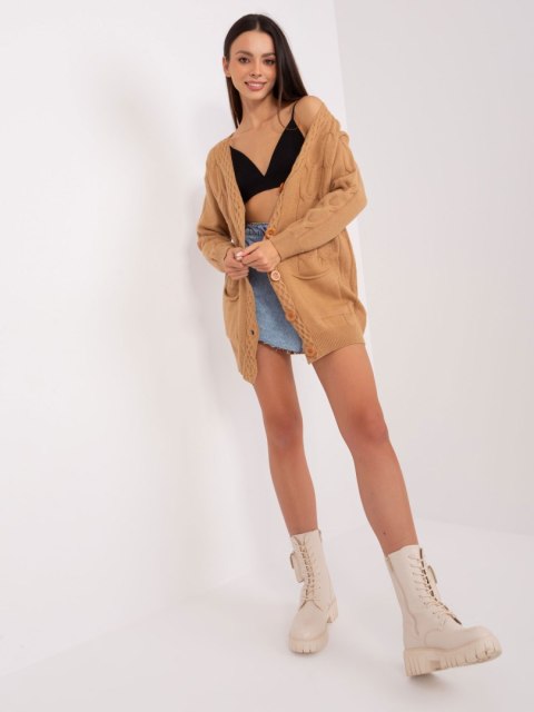 Sweter AT-SW-2241.36P camelowy Sweter AT-SW-2241.36P camelowy