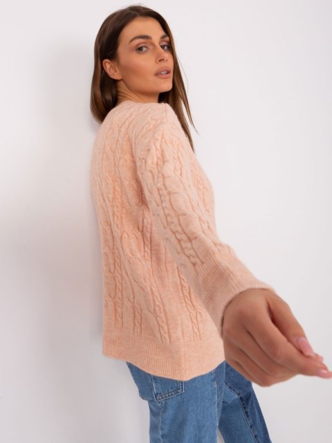 Sweter AT-SW-2335-1.68P brzoskwiniowy Sweter AT-SW-2335-1.68P brzoskwiniowy