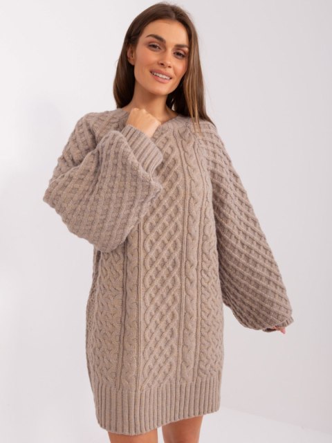 Sweter AT-SW-2367-2.64P ciemny bezowy Sweter AT-SW-2367-2.64P ciemny bezowy