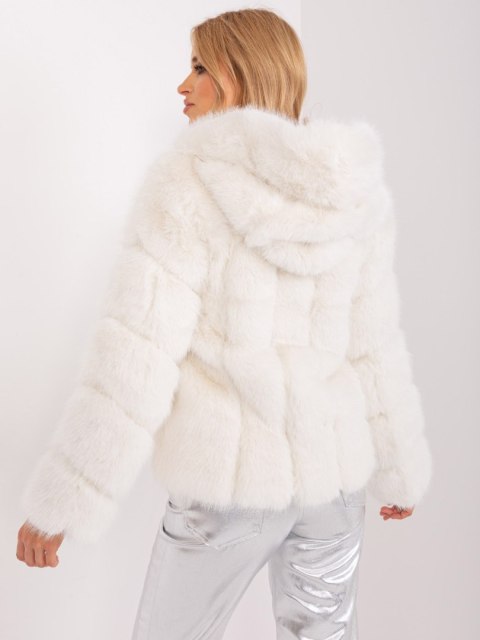 Kurtka AT-KR-2386.00P ecru S/M Kurtka AT-KR-2386.00P ecru S/M