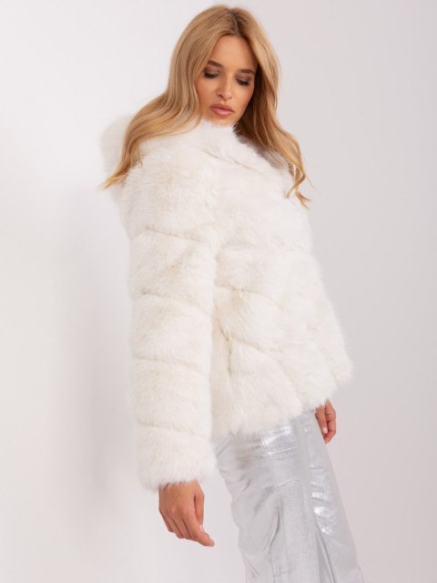 Kurtka AT-KR-2386.00P ecru S/M Kurtka AT-KR-2386.00P ecru S/M