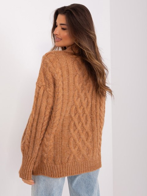 Sweter AT-SW-2363-2.11P camelowy Sweter AT-SW-2363-2.11P camelowy