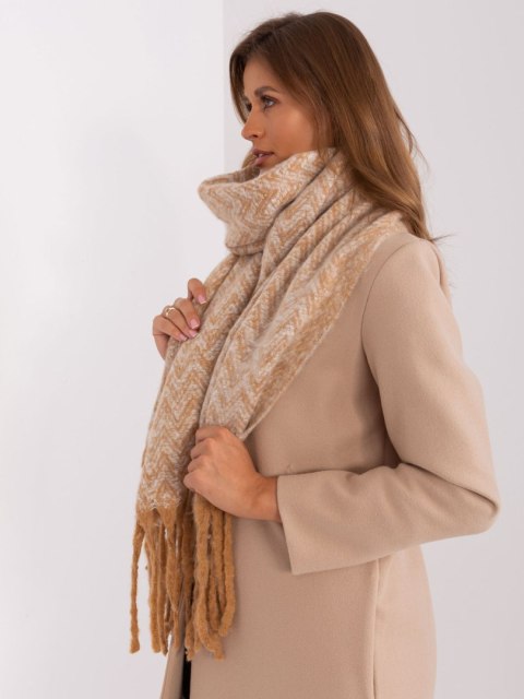 Szalik AT-SZ-23125.75 jasny camelowy Szalik AT-SZ-23125.75 jasny camelowy