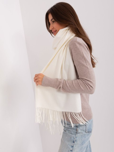 Szalik AT-SZ-23185.93P ecru Szalik AT-SZ-23185.93P ecru
