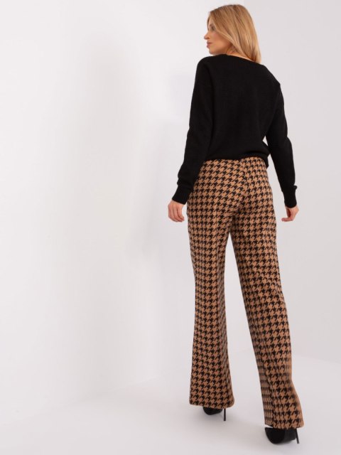Spodnie LK-SP-509429.87 camelowy L/XL Spodnie LK-SP-509429.87 camelowy L/XL