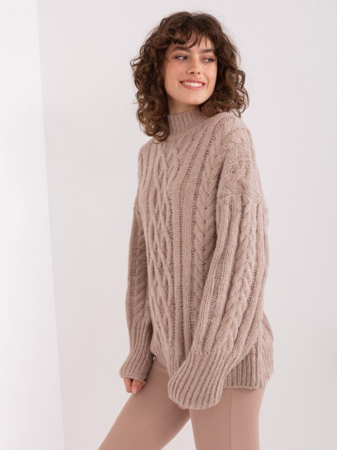 Sweter AT-SW-2363-2.30 ciemny bezowy Sweter AT-SW-2363-2.30 ciemny bezowy