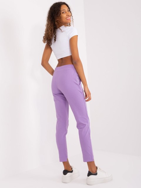 Spodnie dresowe RV-DR-8835.10 fioletowy L/XL Spodnie dresowe RV-DR-8835.10 fioletowy L/XL
