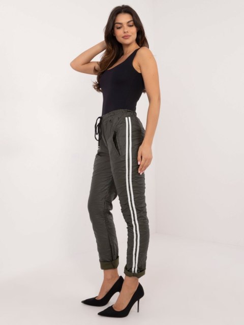 Spodnie DHJ-SP-21557.35 khaki Spodnie DHJ-SP-21557.35 khaki