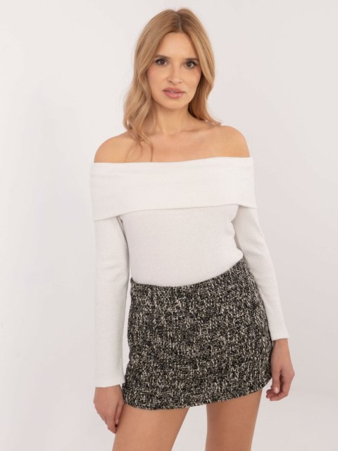 Sweter DHJ-SW-A2449.33 ecru Sweter DHJ-SW-A2449.33 ecru