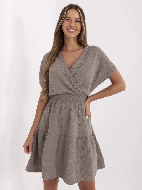 Sukienka MI-SK-92160.00 ciemny bezowy