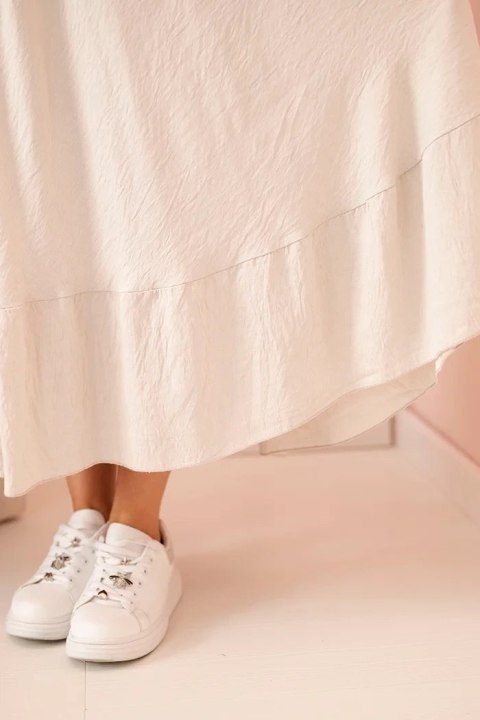 Sukienka damska plus size z krótkim rękawem i falbaną z lekkiej wiskozy beżowa uniwersalny Sukienka damska plus size z krótkim rękawem i falbaną z lekkiej wiskozy beżowa uniwersalny