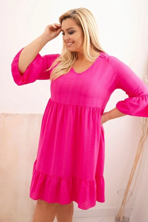 Sukienka damska Plus Size wiskozowa z ażurowym zdobieniem fuksja uniwersalny Sukienka damska Plus Size wiskozowa z ażurowym zdobieniem fuksja uniwersalny