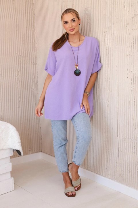 Bluzka oversize z wisiorkiem jasno fioletowa uniwersalny Bluzka oversize z wisiorkiem jasno fioletowa uniwersalny