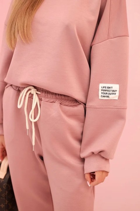 Komplet bluza + spodnie masełko ciemny różowy uniwersalny Komplet bluza + spodnie masełko ciemny różowy uniwersalny